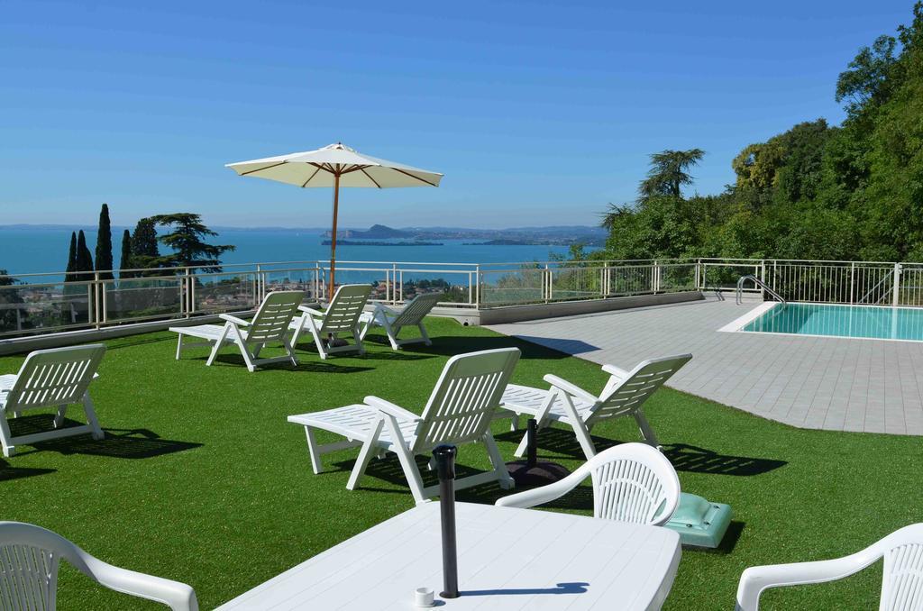 Residence Il Poggio Al Sole Toscolano Maderno Exteriör bild