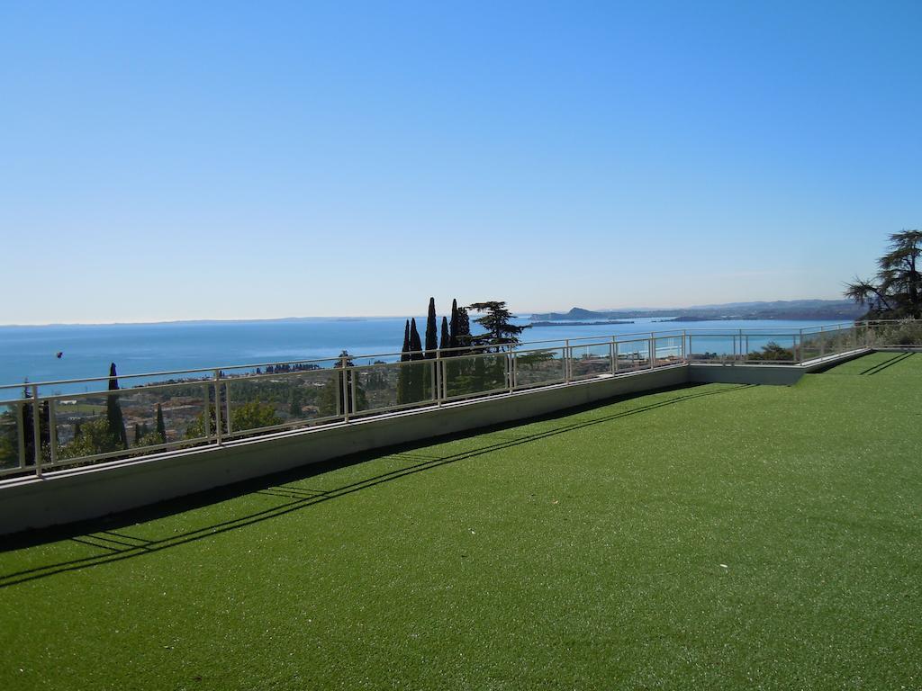 Residence Il Poggio Al Sole Toscolano Maderno Exteriör bild