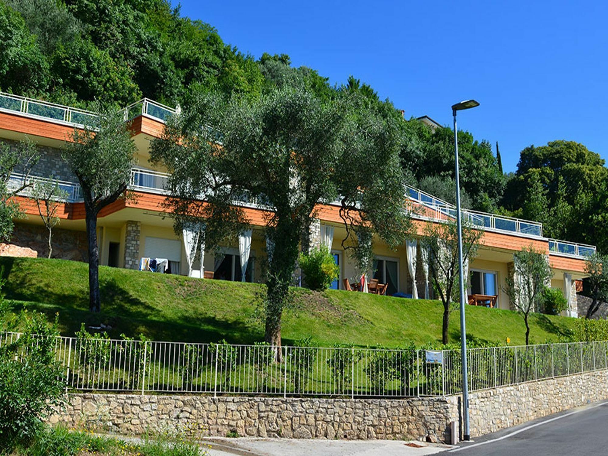 Residence Il Poggio Al Sole Toscolano Maderno Exteriör bild